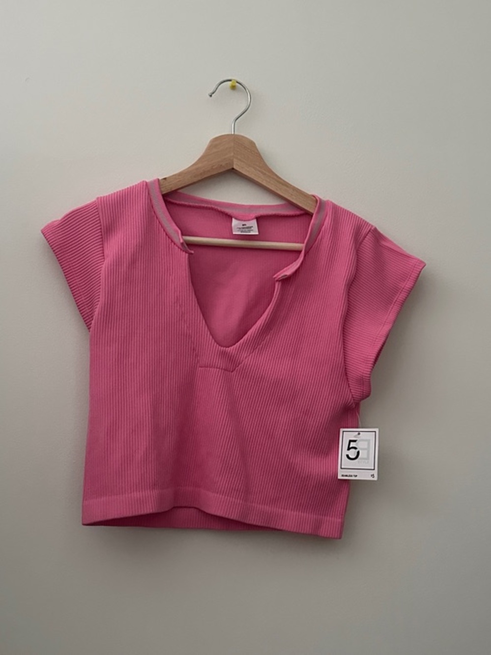 Girls Pink Ribbed V-Neck Crop Tank Top